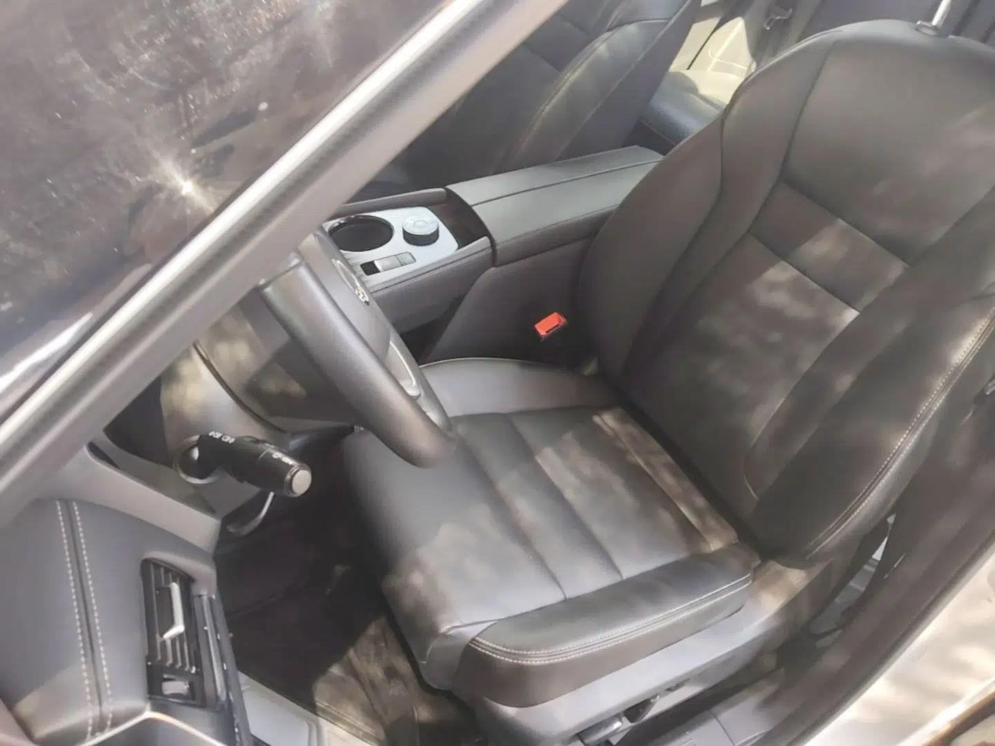 Nissan X-Trail 2023 e-POWER Ultra-Hybrid Dual-Motor All-Wheel-Drive Luxury Edition — миниатюра 17