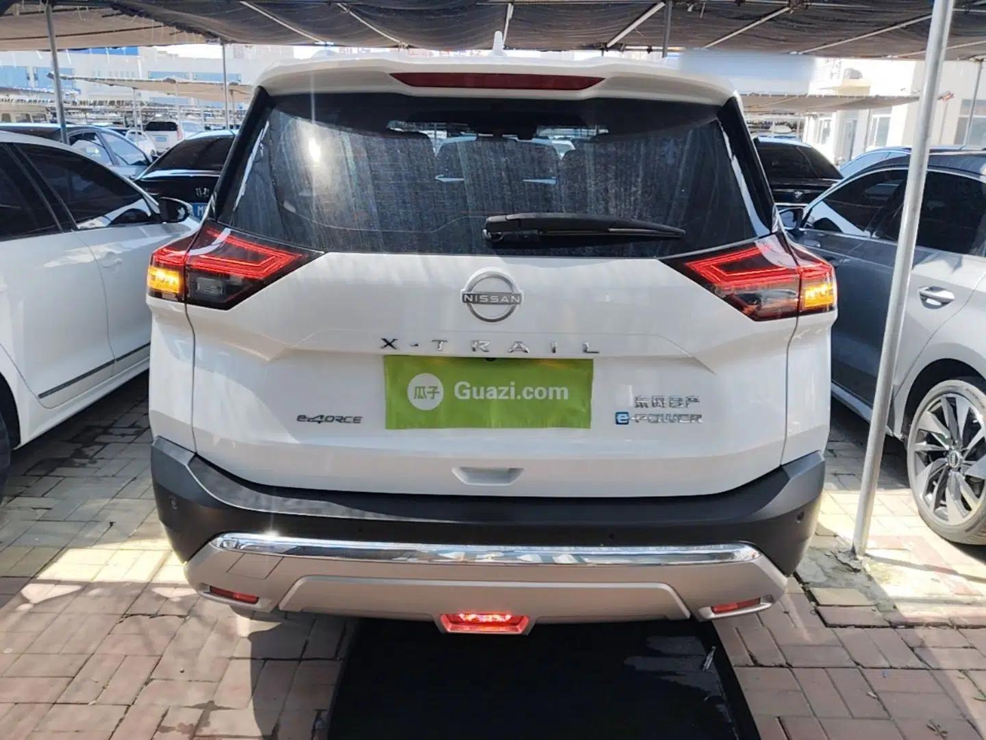 Nissan X-Trail 2023 e-POWER Ultra-Hybrid Dual-Motor All-Wheel-Drive Luxury Edition — миниатюра 5