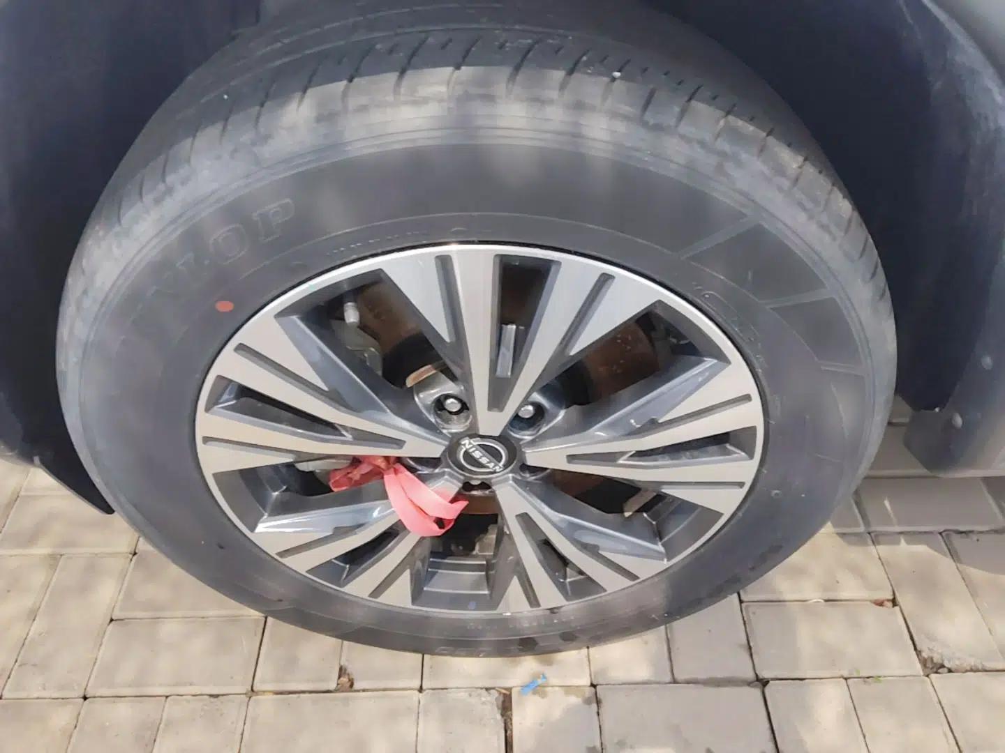 Nissan X-Trail 2023 e-POWER Ultra-Hybrid Dual-Motor All-Wheel-Drive Luxury Edition — миниатюра 10