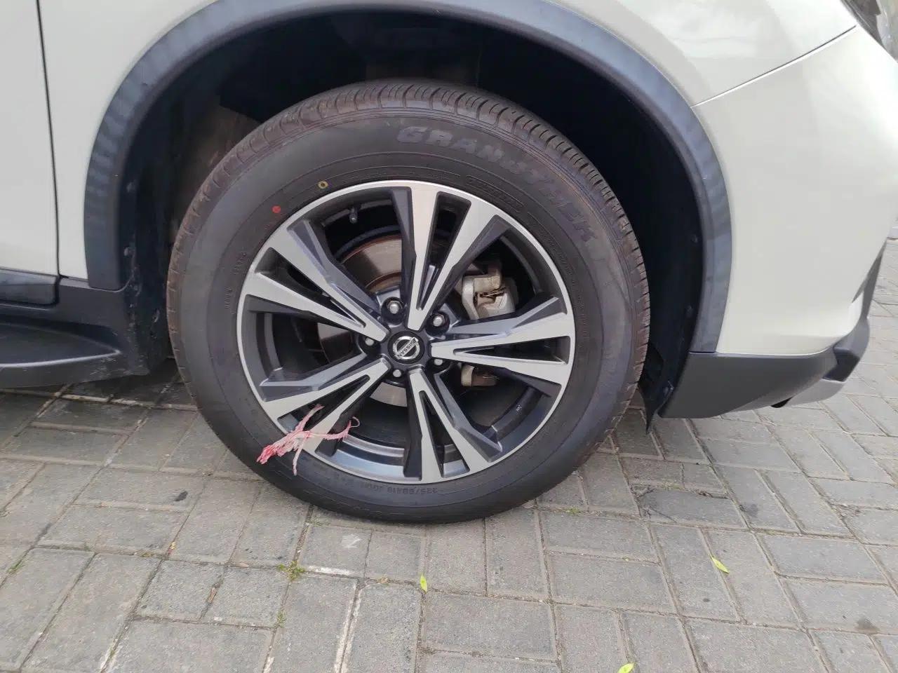 Nissan X-Trail 2021 2.5L CVT 4WD XL ITS Luxury Navigation Edition — миниатюра 8