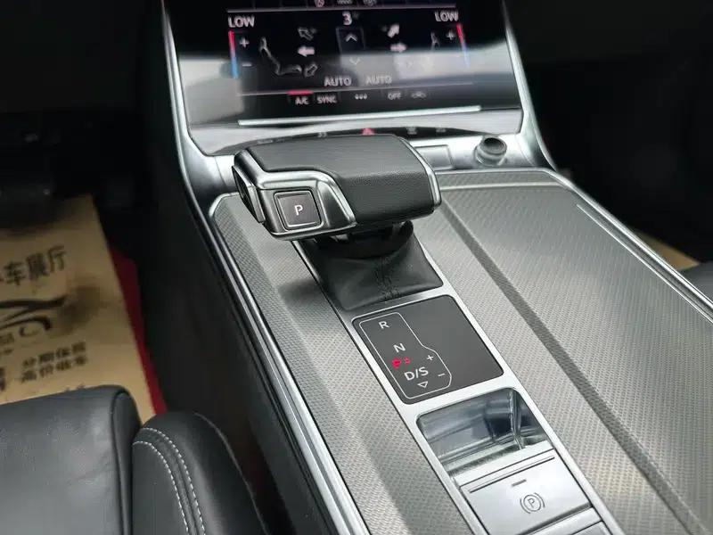 Audi A6L 2023 40 TFSI Luxury Elegance — миниатюра 12