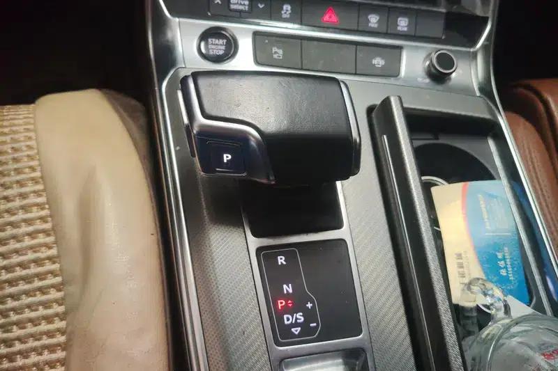 Audi A6L 2021 40 TFSI Luxury Elegance — миниатюра 15