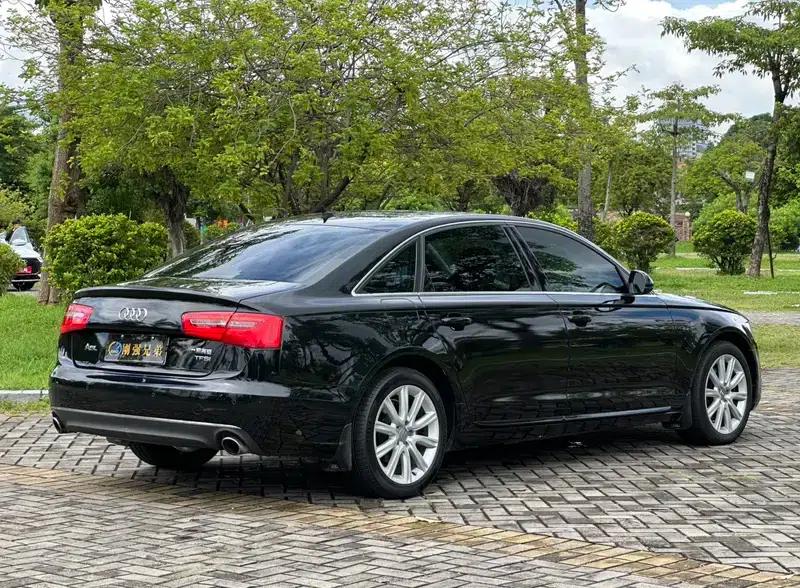 Audi A6L 2012 TFSI Standard Edition — миниатюра 6