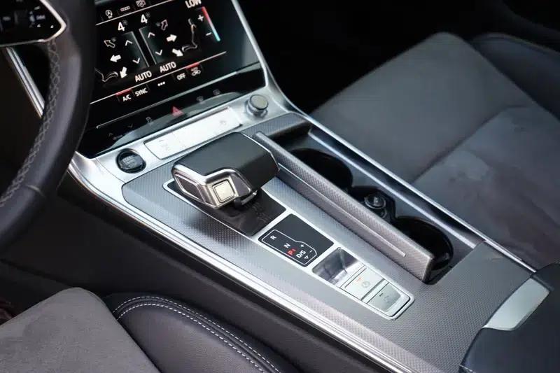 Audi A6L 2023 Facelift 45 TFSI Dynamic Edition — миниатюра 16