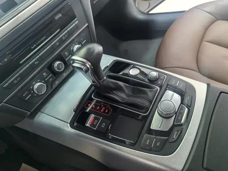 Audi A6L 2014 TFSI Standard Edition — миниатюра 10