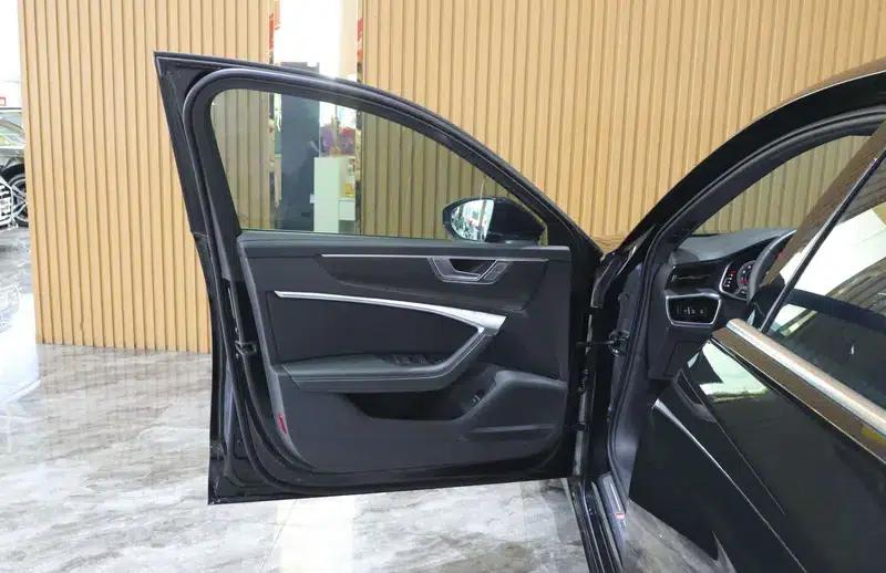 Audi A6L 2024 55 TFSI quattro Premium Dynamic Edition — миниатюра 19