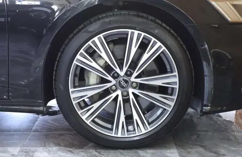Audi A6L 2024 55 TFSI quattro Premium Dynamic Edition — миниатюра 8