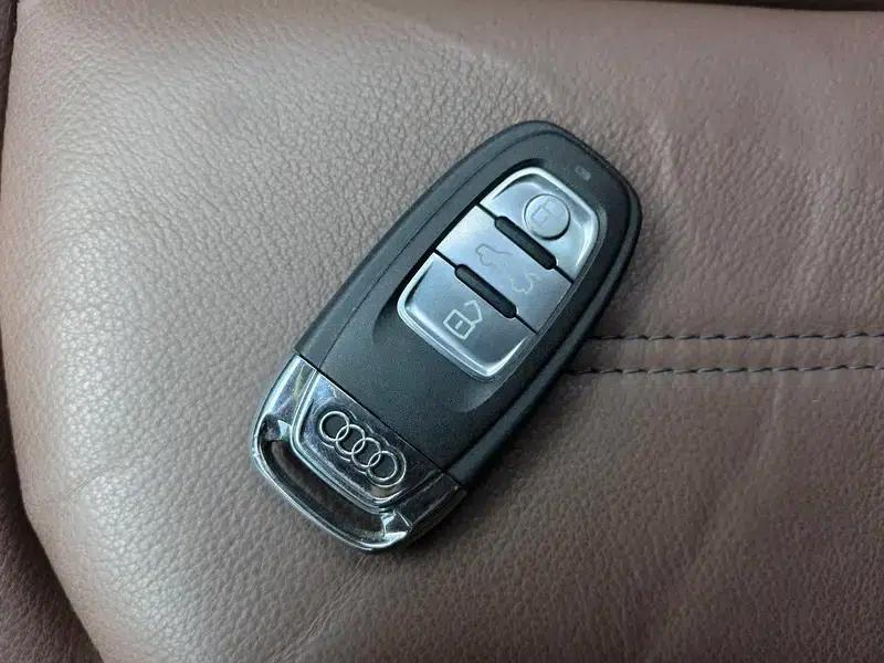 Audi A6L 2018 30th Anniversary Edition 30 FSI Fashion Model — миниатюра 11