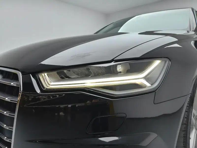Audi A6L 2018 30th Anniversary Edition 30 FSI Fashion Model — миниатюра 12