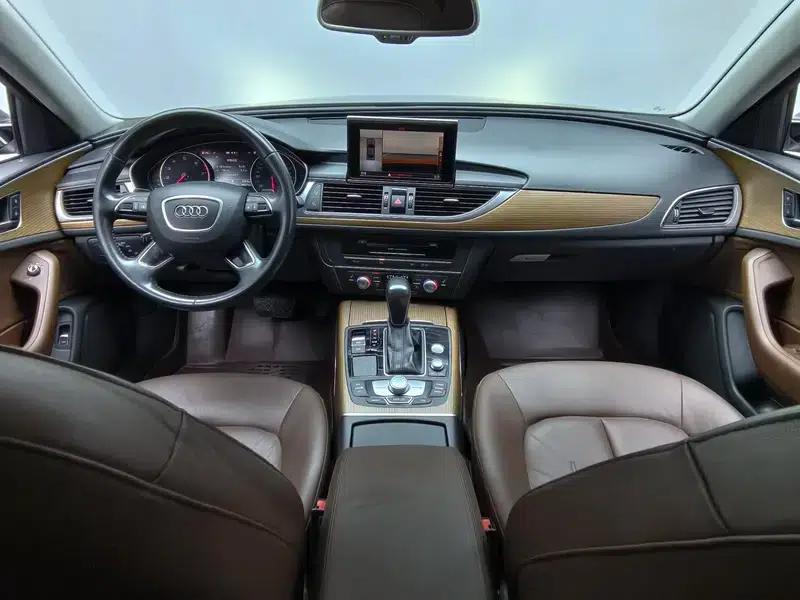 Audi A6L 2018 30th Anniversary Edition 30 FSI Fashion Model — миниатюра 14