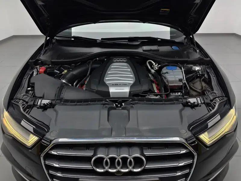 Audi A6L 2018 30th Anniversary Edition 30 FSI Fashion Model — миниатюра 10