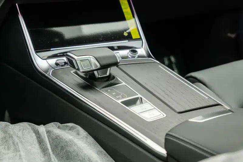 Audi A6L 2026 45 TFSI quattro Premium Dynamic Edition — миниатюра 17