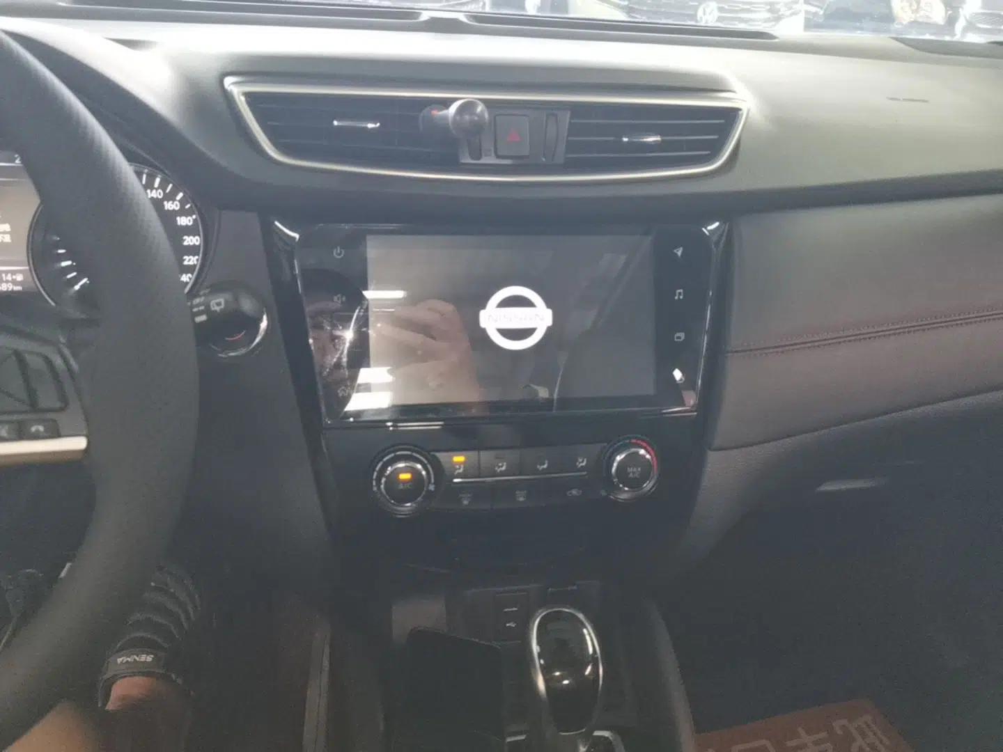 Nissan Qashqai 2019 2.0L CVT Luxury Edition — миниатюра 15