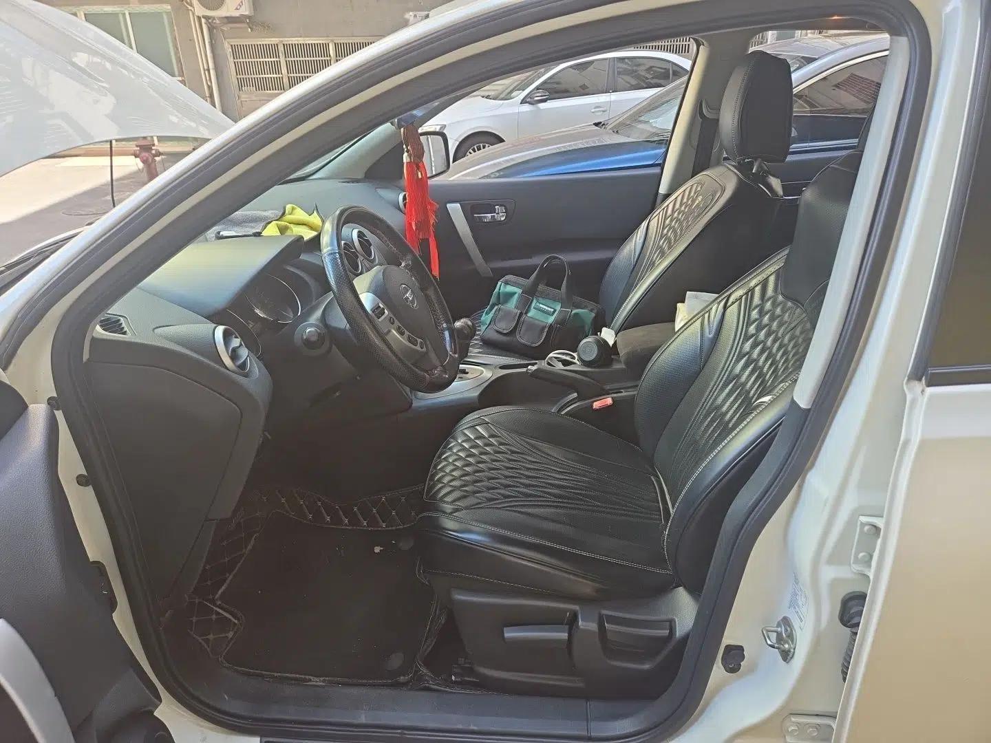 Nissan Qashqai 2011 2.0 XL Fire CVT 2WD — миниатюра 15