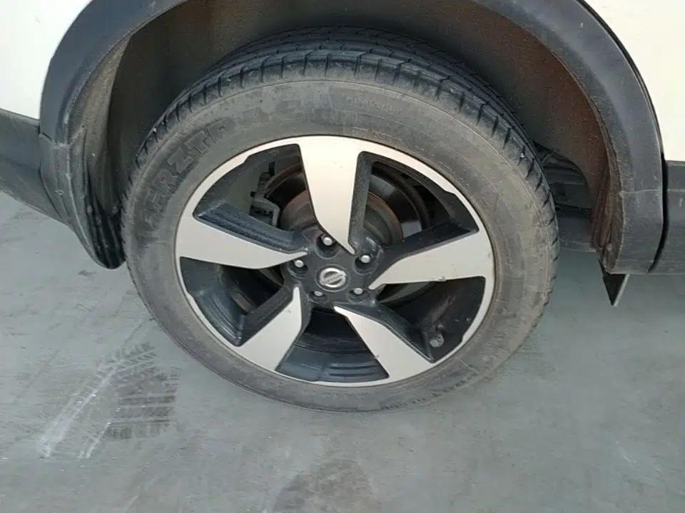 Nissan Qashqai 2017 2.0L CVT Smart Enjoyment Version China V Standard — миниатюра 11