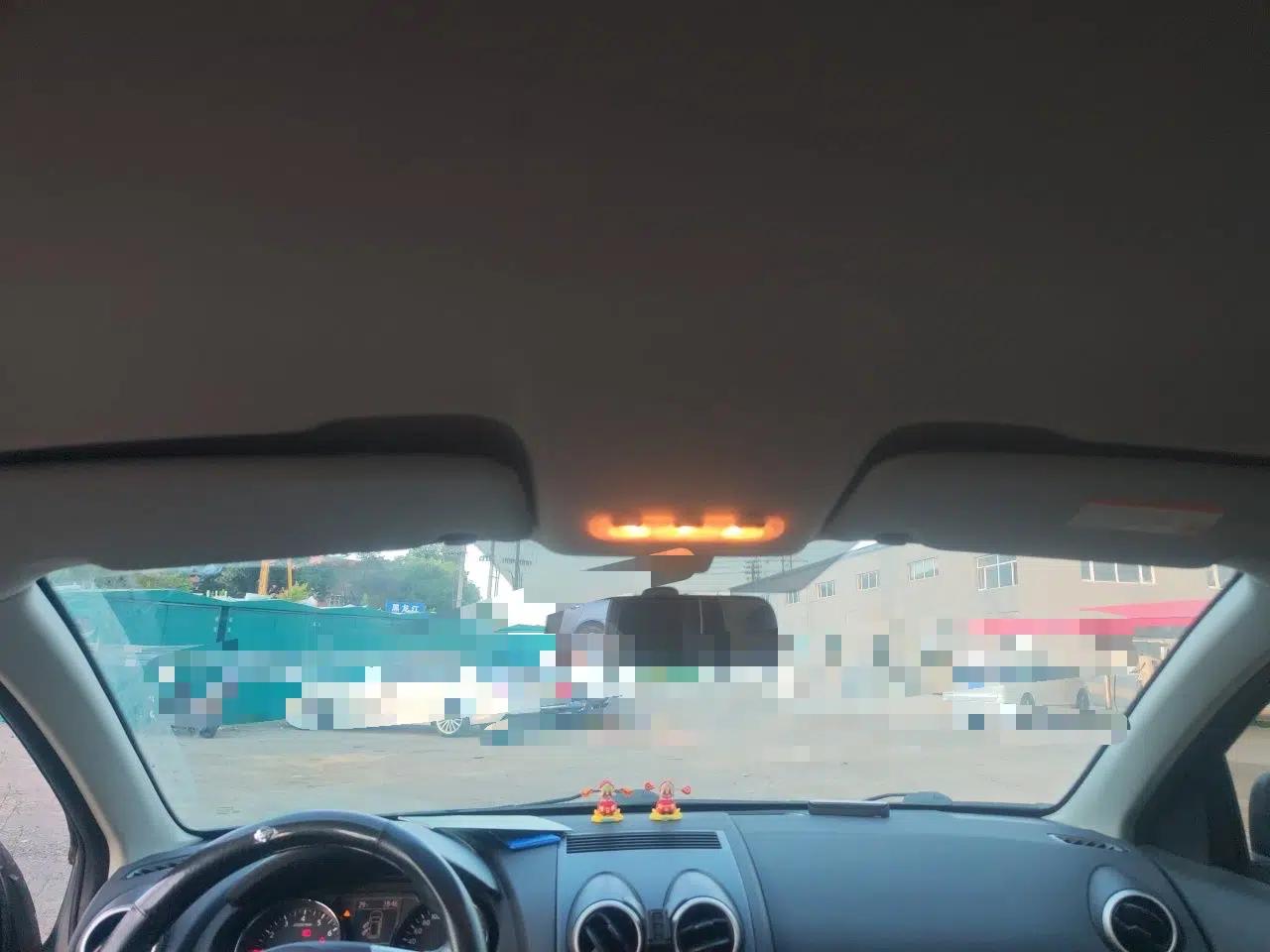 Nissan Qashqai 2012 2.0 XL Fire CVT 2WD — миниатюра 18