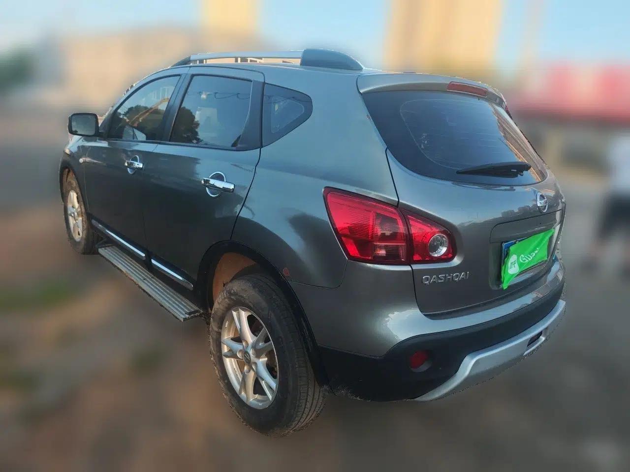 Nissan Qashqai 2012 2.0 XL Fire CVT 2WD — миниатюра 4