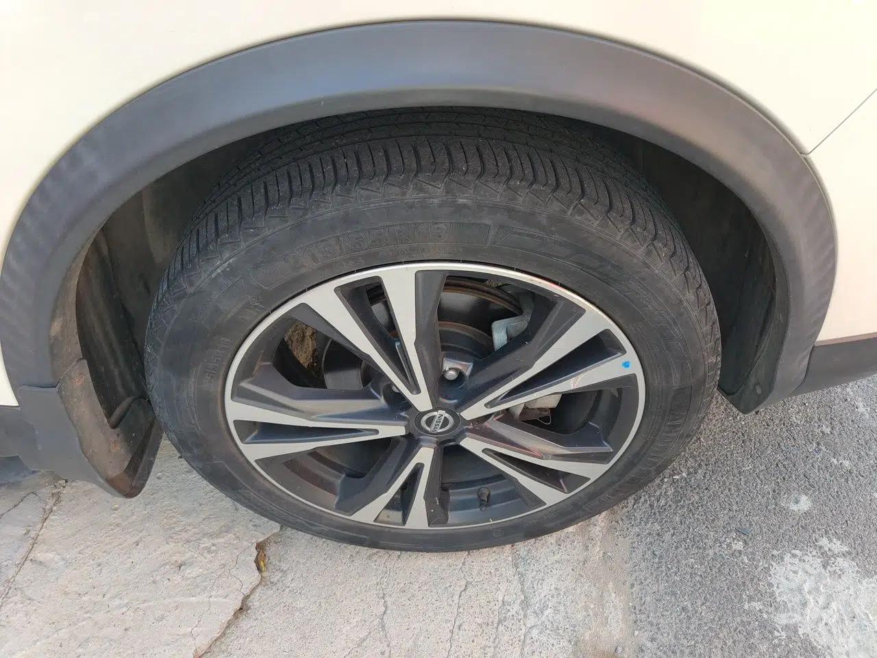 Nissan Qashqai 2021 2.0L CVT Luxury Edition — миниатюра 8