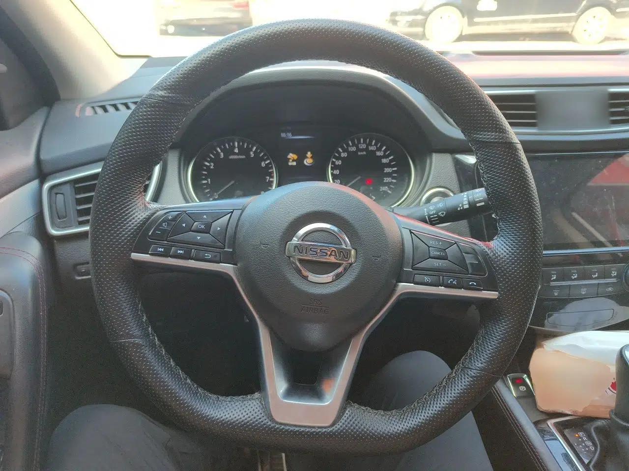Nissan Qashqai 2021 2.0L CVT Luxury Edition — миниатюра 10