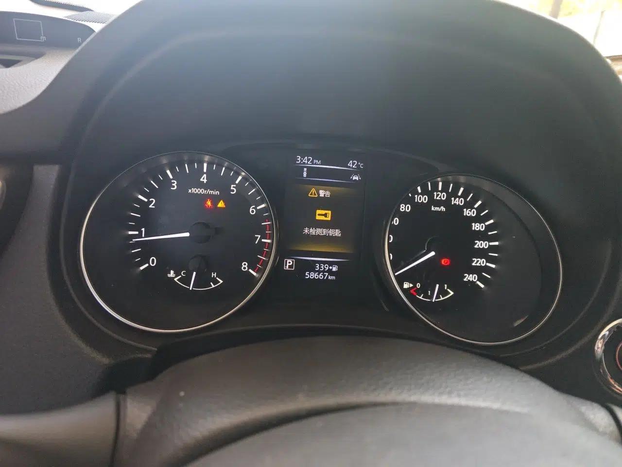 Nissan Qashqai 2019 2.0L CVT Luxury Edition — миниатюра 11