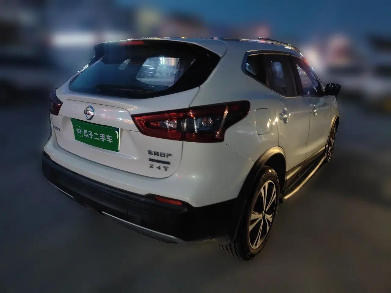 Nissan Qashqai 2019 2.0L CVT Luxury Edition — миниатюра 6