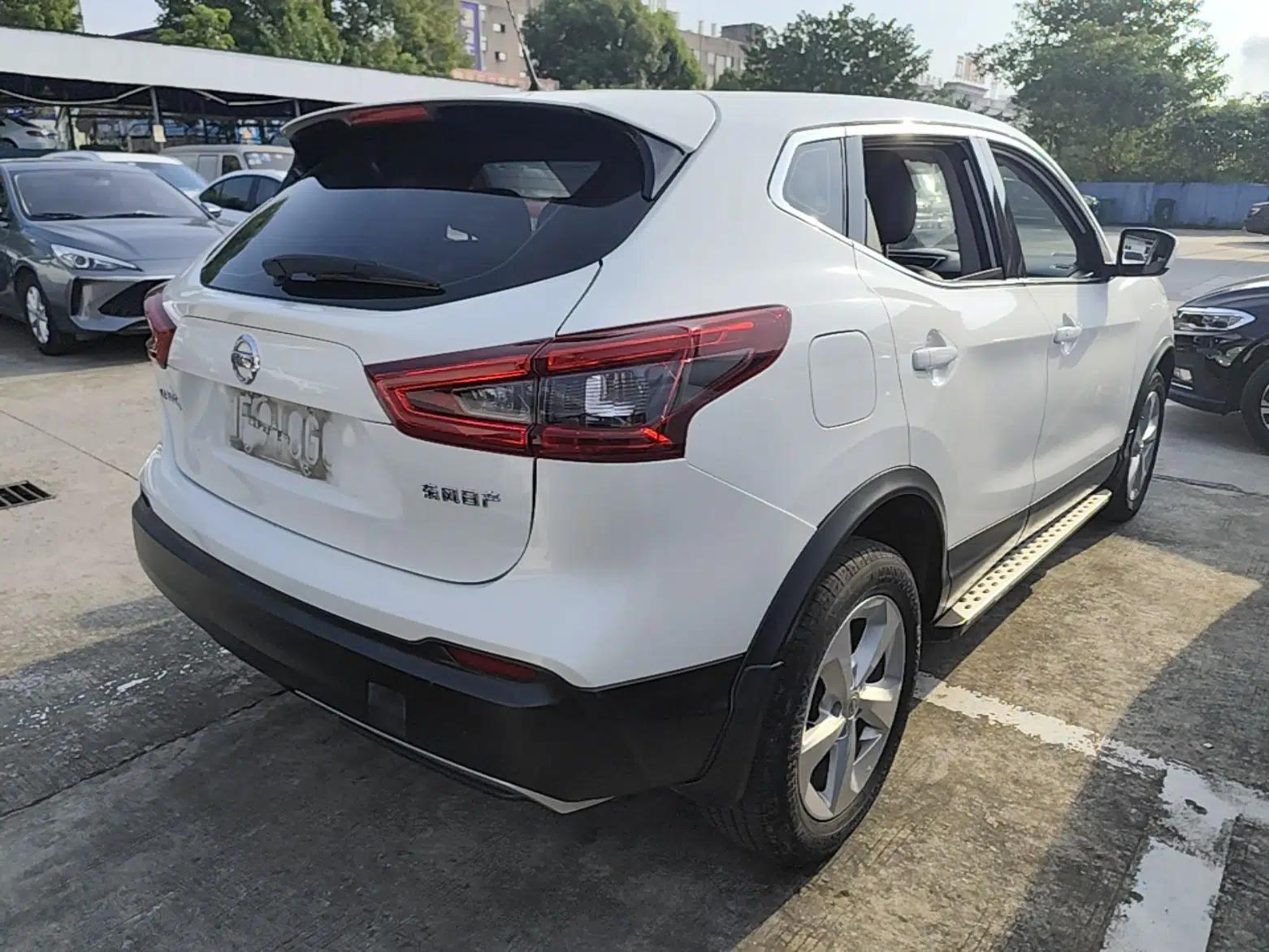 Nissan Qashqai 2022 2.0L CVT XV Smart Enjoyment Version — миниатюра 6