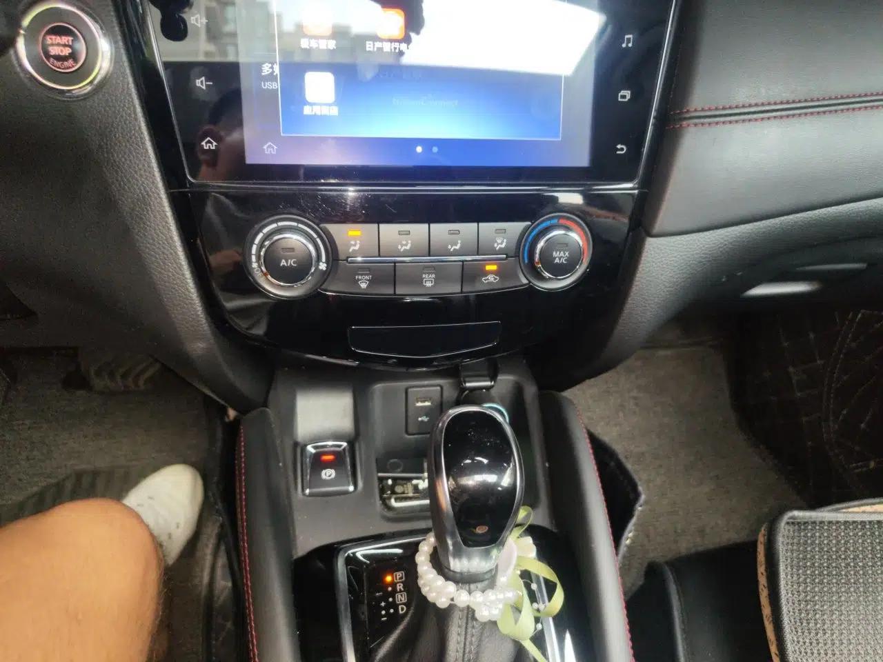 Nissan Qashqai 2019 2.0L CVT Luxury Edition — миниатюра 13
