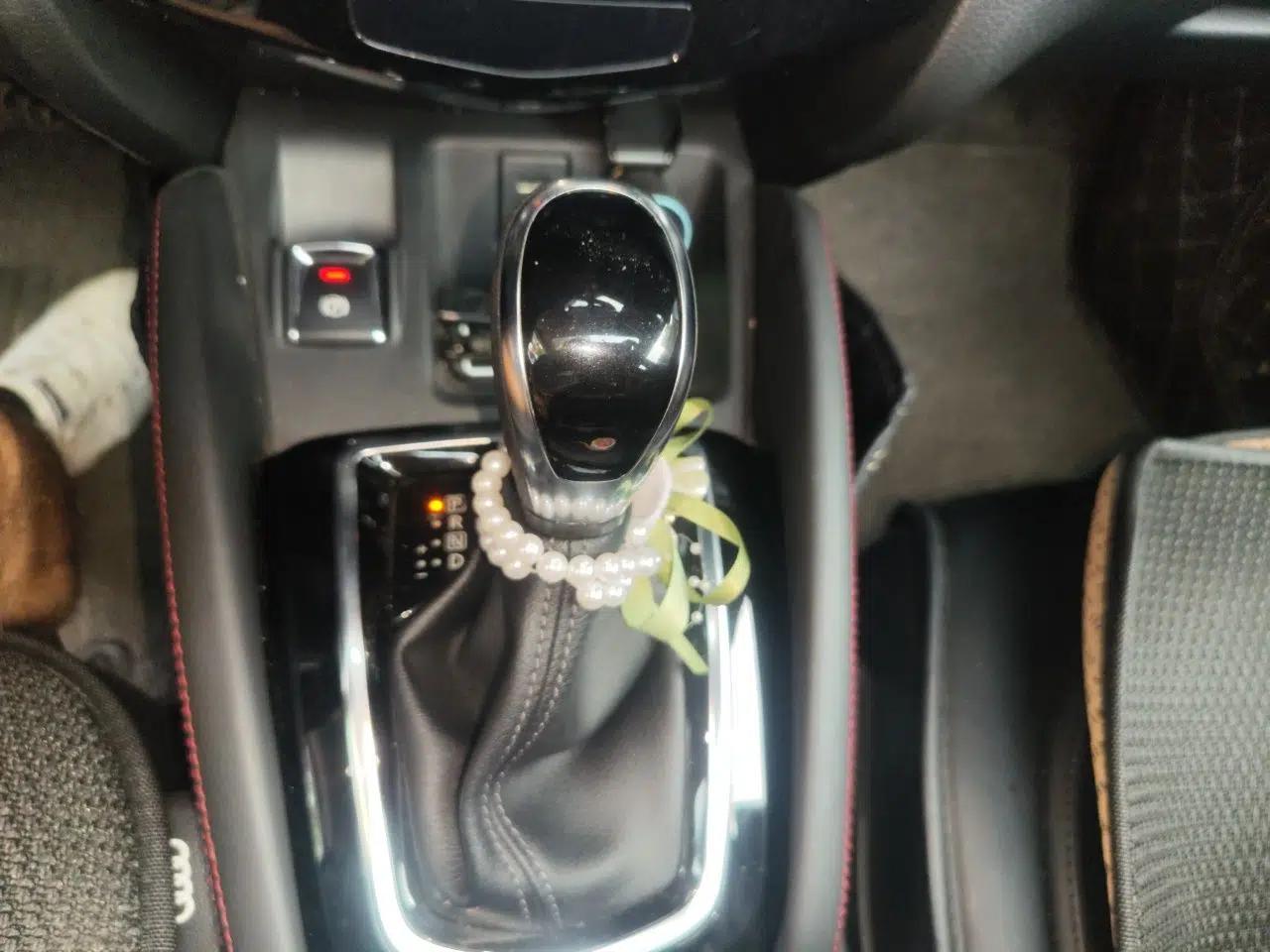 Nissan Qashqai 2019 2.0L CVT Luxury Edition — миниатюра 14