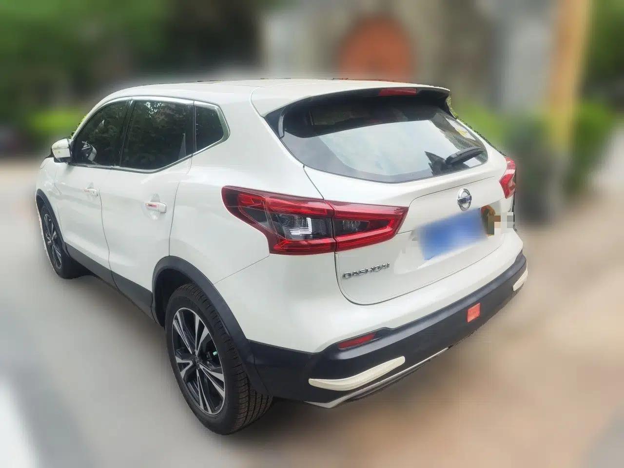 Nissan Qashqai 2019 2.0L CVT Luxury Edition — миниатюра 4