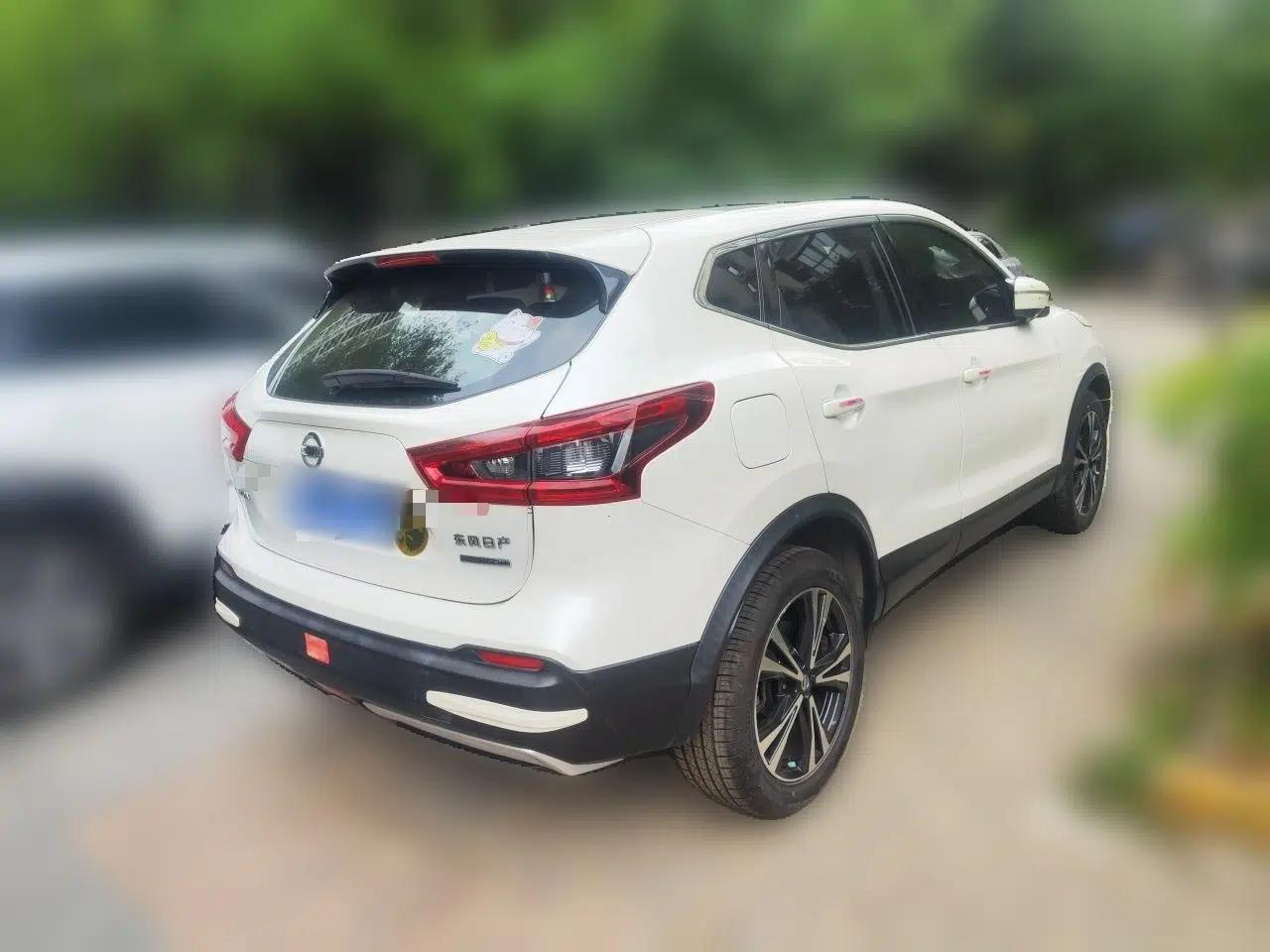 Nissan Qashqai 2019 2.0L CVT Luxury Edition — миниатюра 6