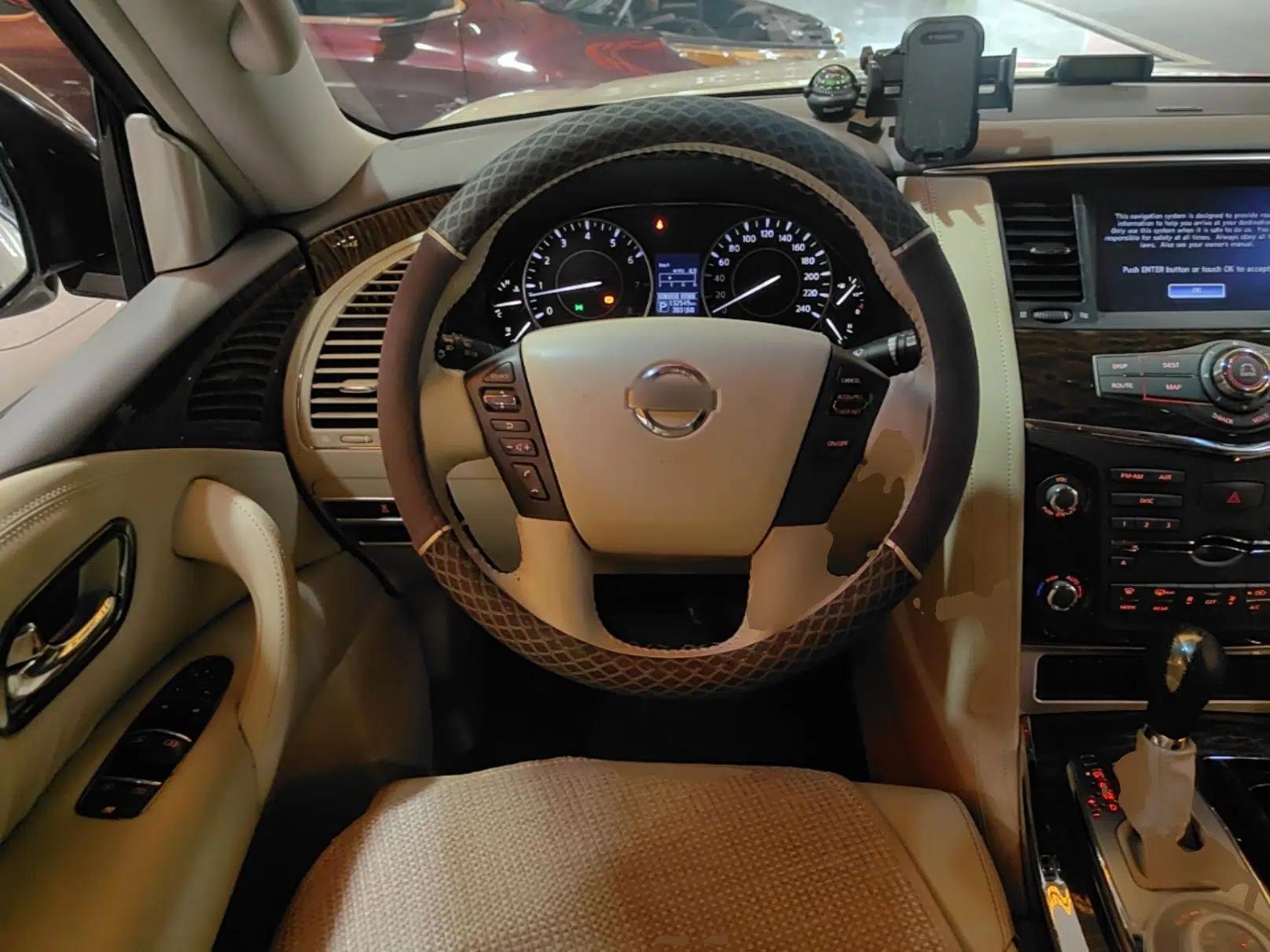 Nissan Patrol 2017 5.6L Standard Edition — миниатюра 13
