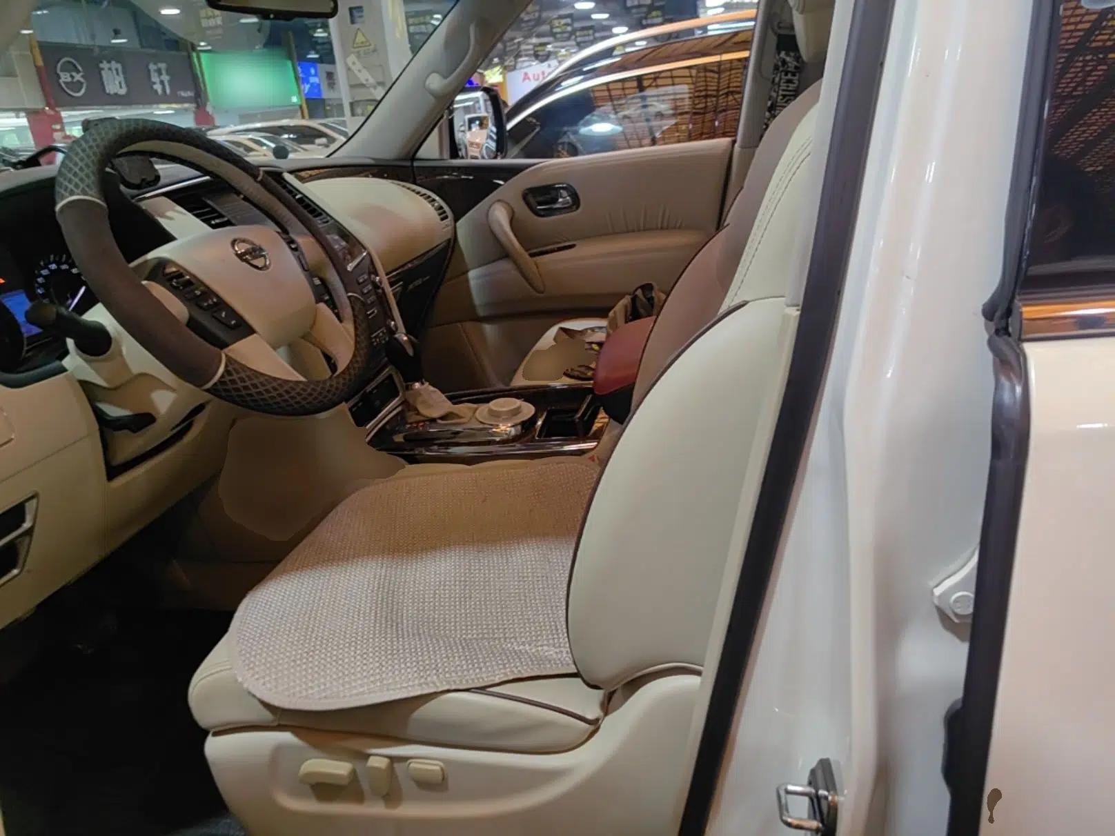 Nissan Patrol 2017 5.6L Standard Edition — миниатюра 17