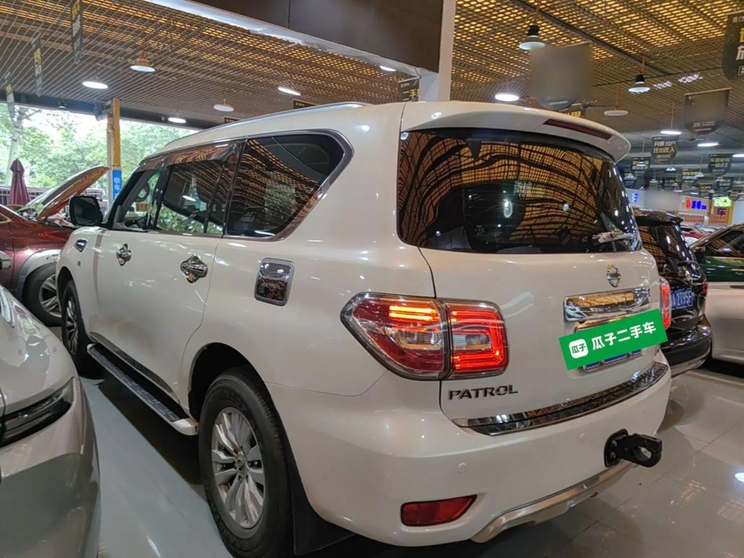 Nissan Patrol 2017 5.6L Standard Edition — миниатюра 4