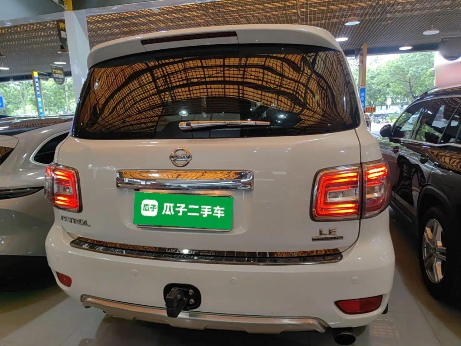 Nissan Patrol 2017 5.6L Standard Edition — миниатюра 5