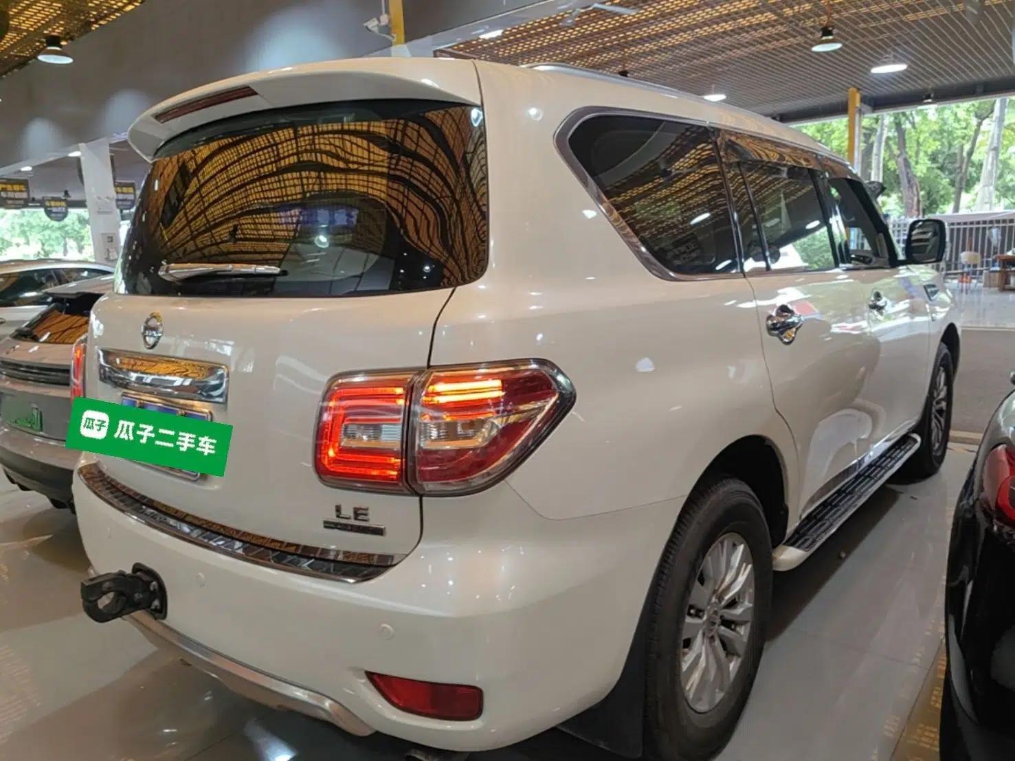 Nissan Patrol 2017 5.6L Standard Edition — миниатюра 6