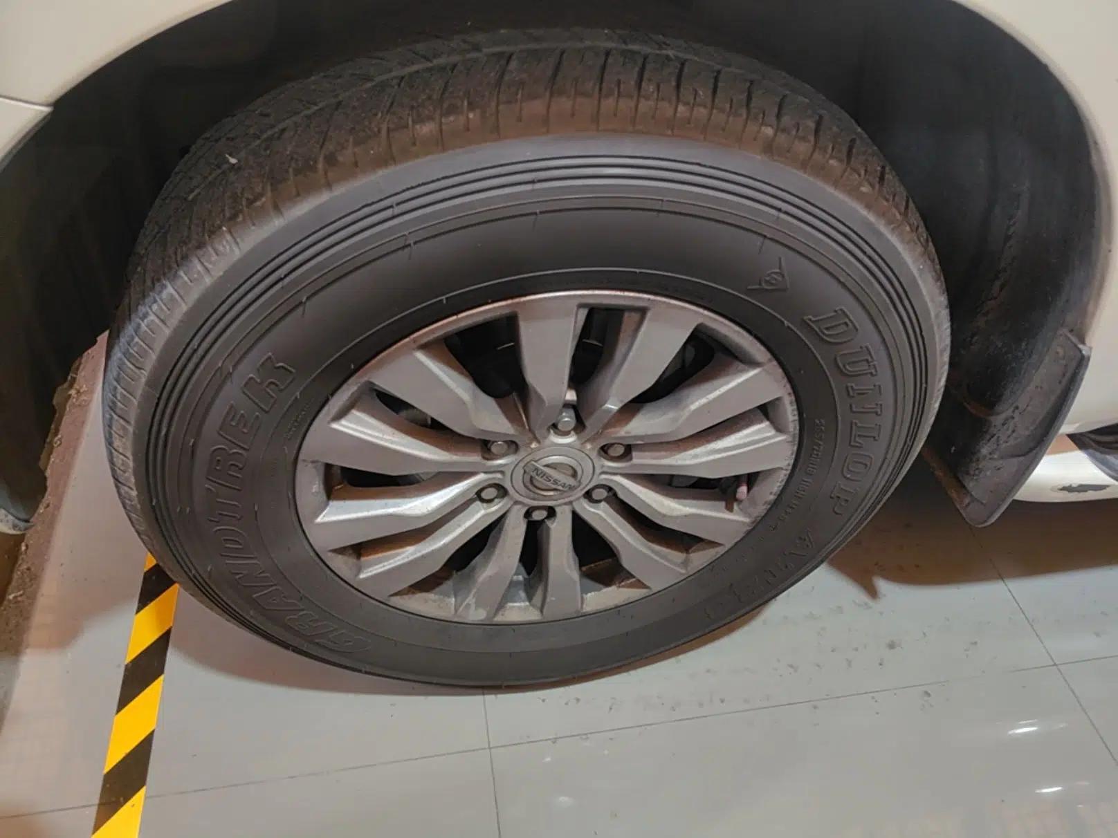 Nissan Patrol 2017 5.6L Standard Edition — миниатюра 10