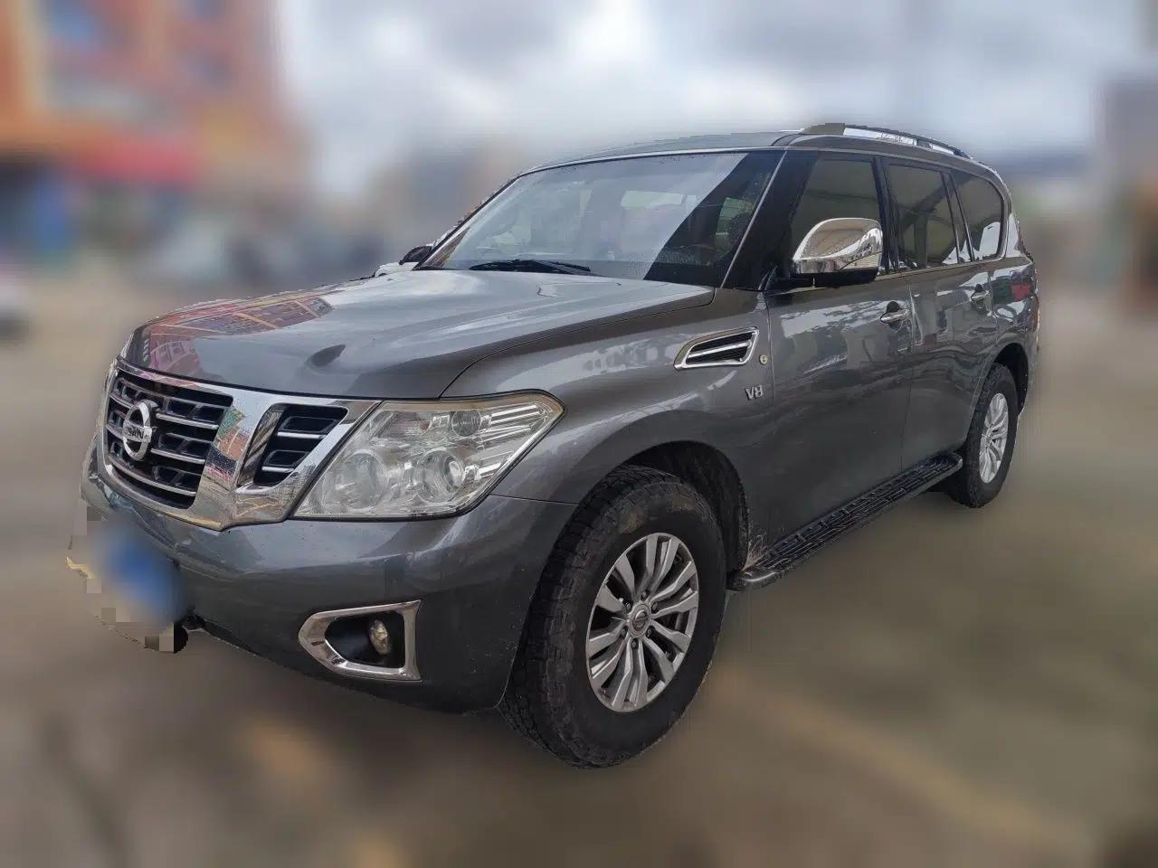 Nissan Patrol (Parallel Import) 2016 Nissan Patrol 5.6L U.S.-spec 7-seater — миниатюра 1