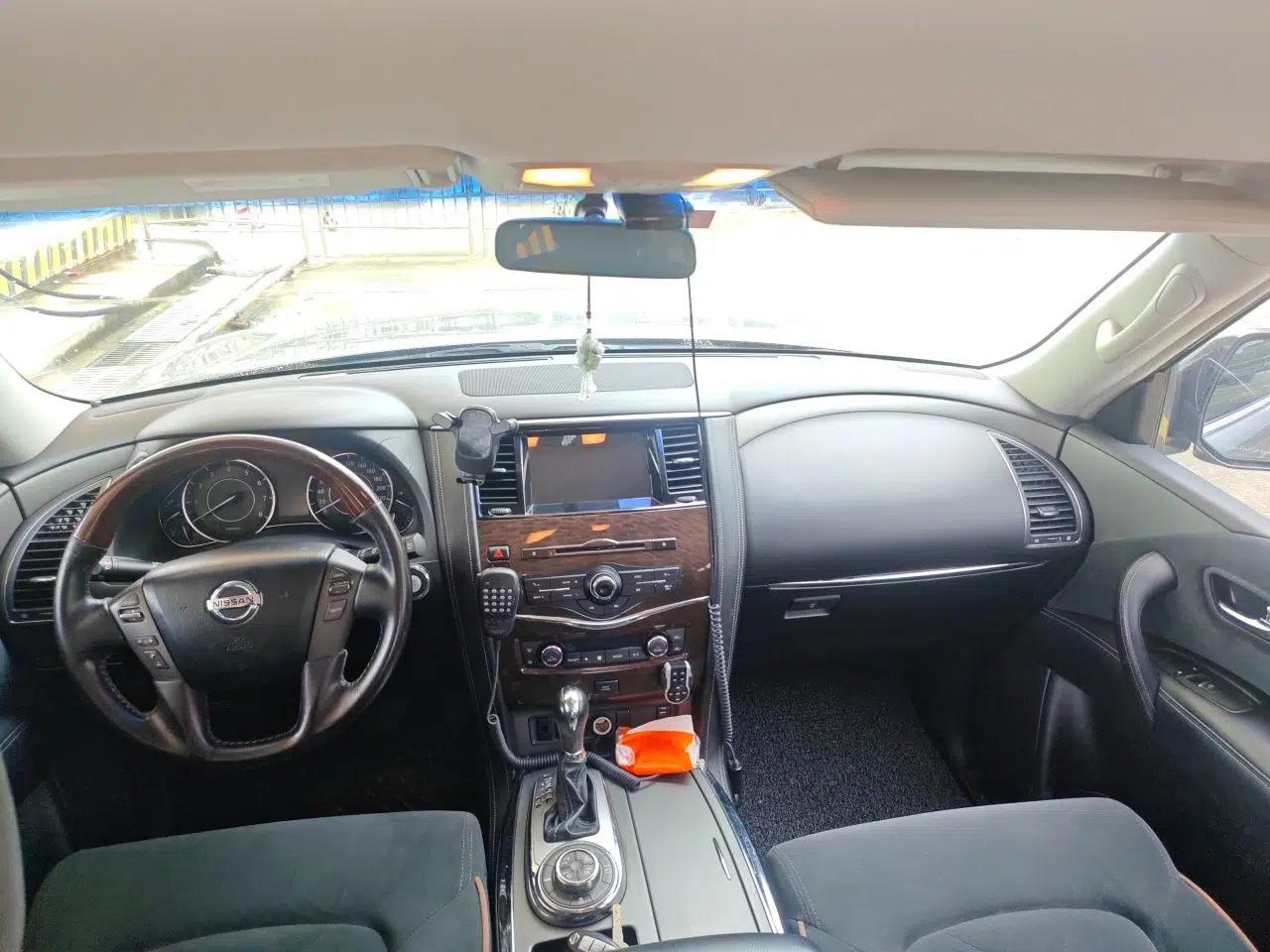 Nissan Patrol (Parallel Import) 2016 Nissan Patrol 5.6L U.S.-spec 7-seater — миниатюра 18