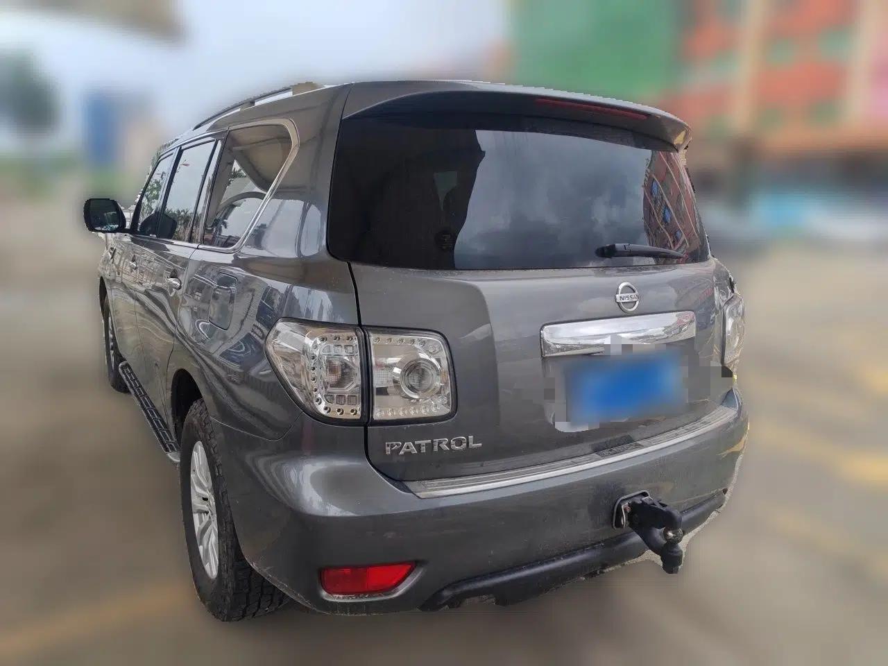 Nissan Patrol (Parallel Import) 2016 Nissan Patrol 5.6L U.S.-spec 7-seater — миниатюра 4
