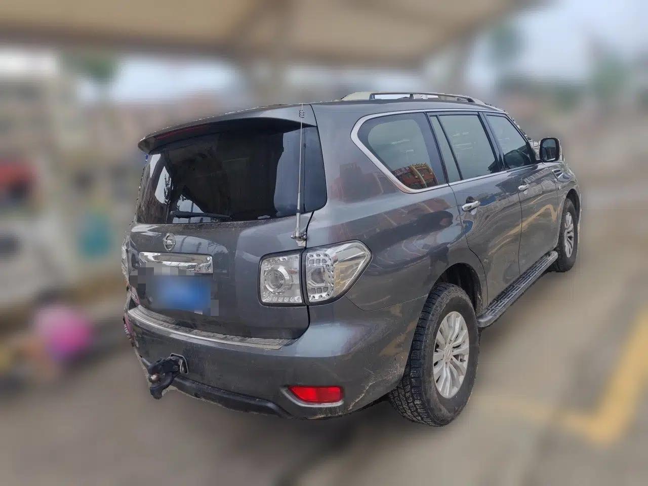 Nissan Patrol (Parallel Import) 2016 Nissan Patrol 5.6L U.S.-spec 7-seater — миниатюра 6