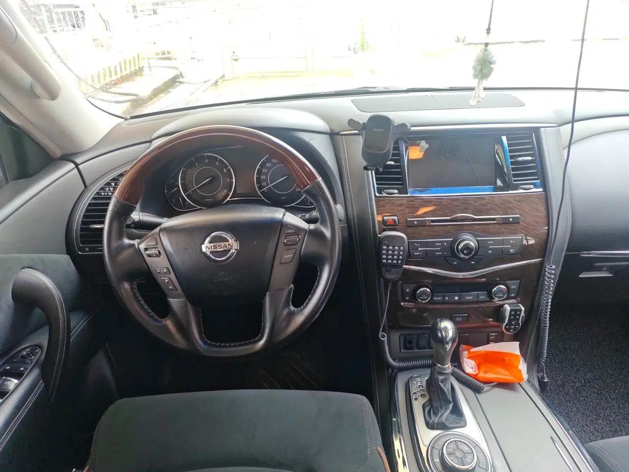 Nissan Patrol (Parallel Import) 2016 Nissan Patrol 5.6L U.S.-spec 7-seater — миниатюра 10