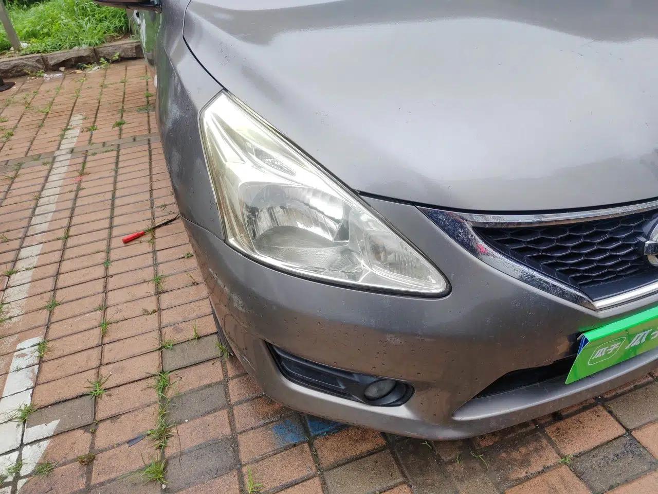 Nissan Tiida 2011 1.6L CVT Smart Version — миниатюра 7