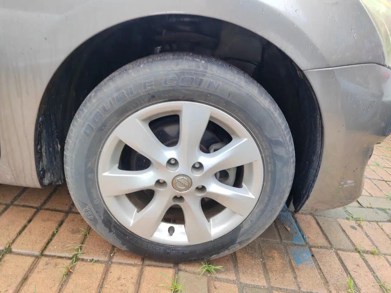 Nissan Tiida 2011 1.6L CVT Smart Version — миниатюра 8