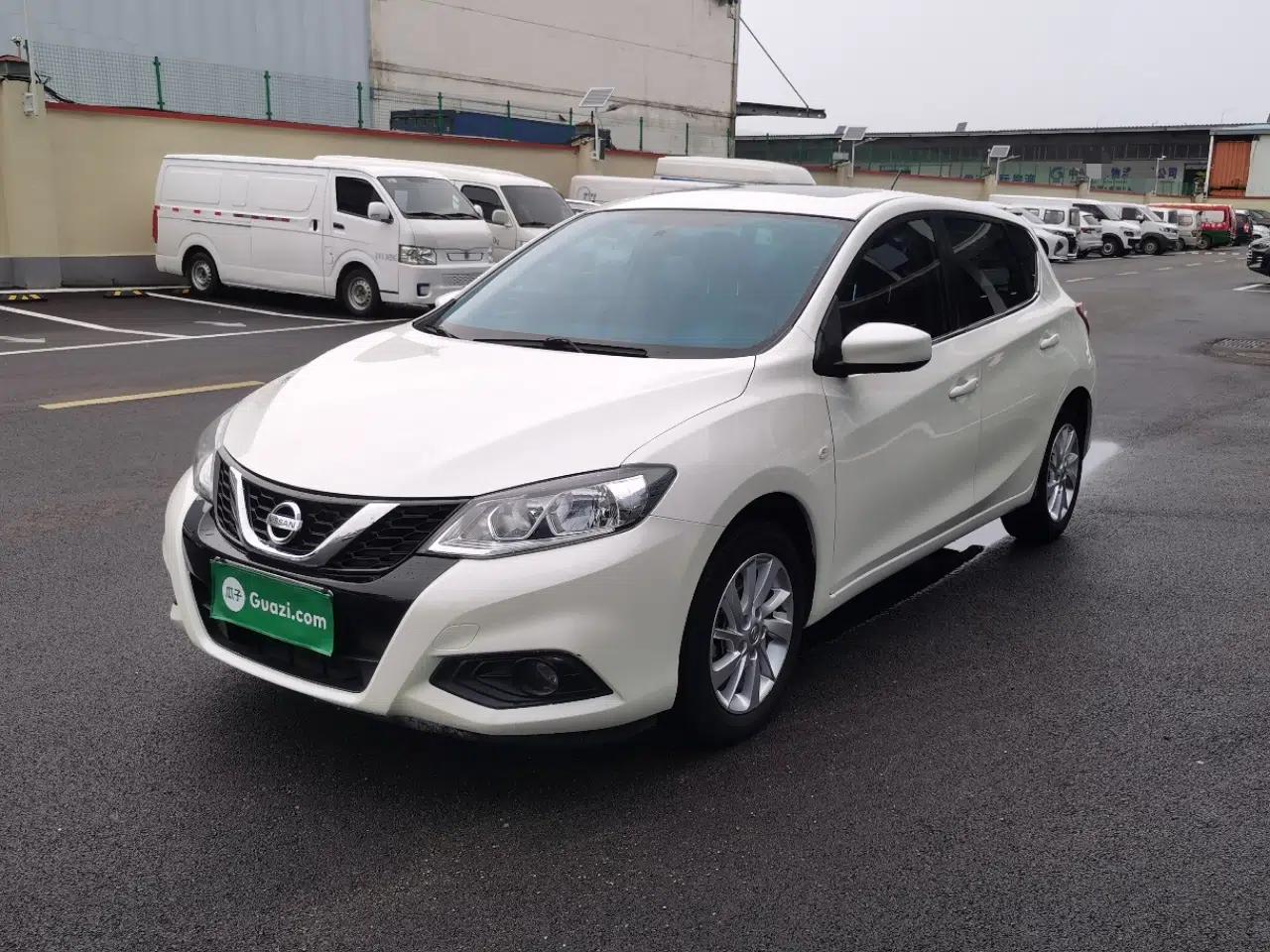 Nissan Tiida 2016 1.6L CVT Cool Dynamic Edition — миниатюра 1