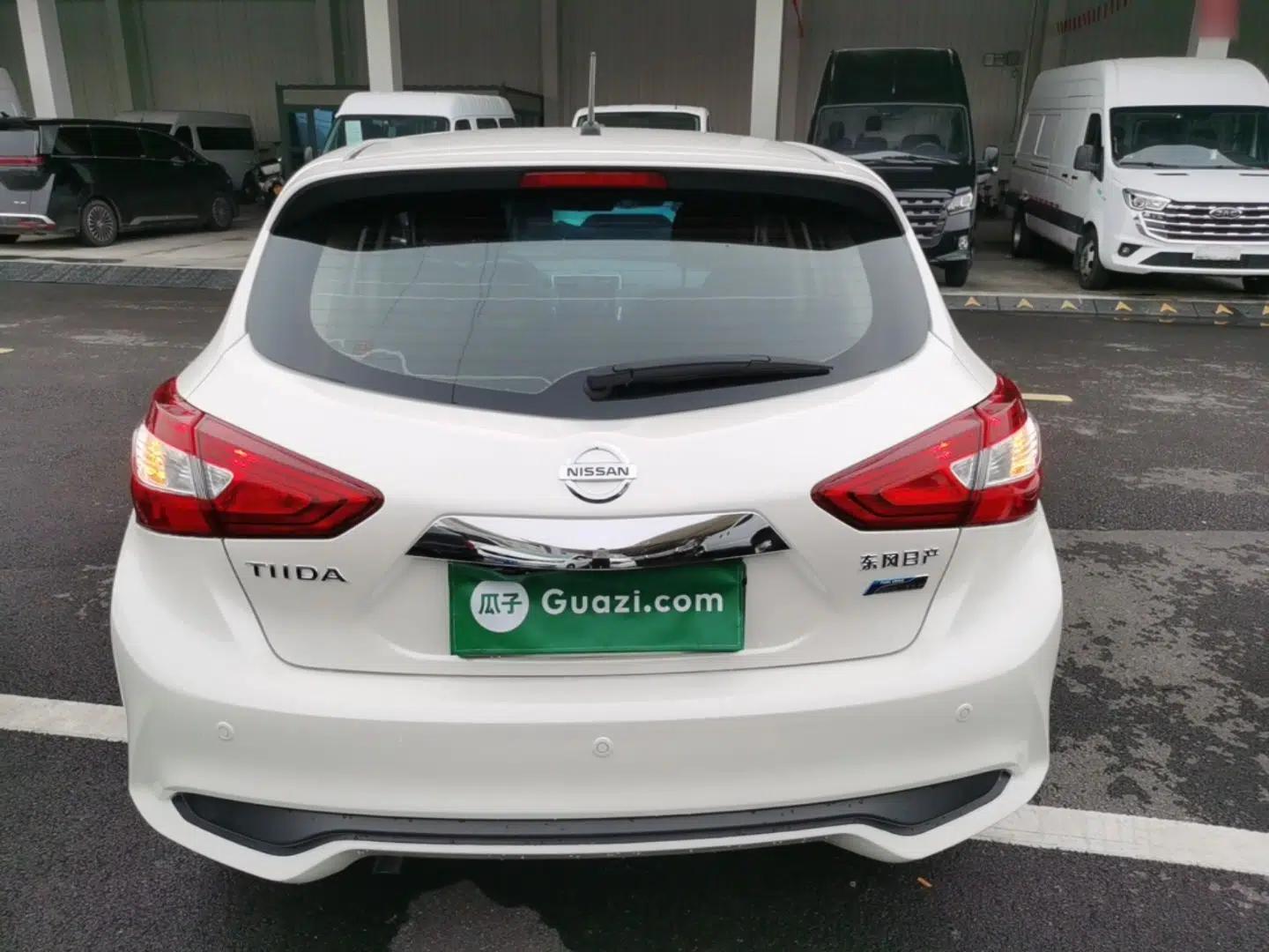 Nissan Tiida 2016 1.6L CVT Cool Dynamic Edition — миниатюра 5