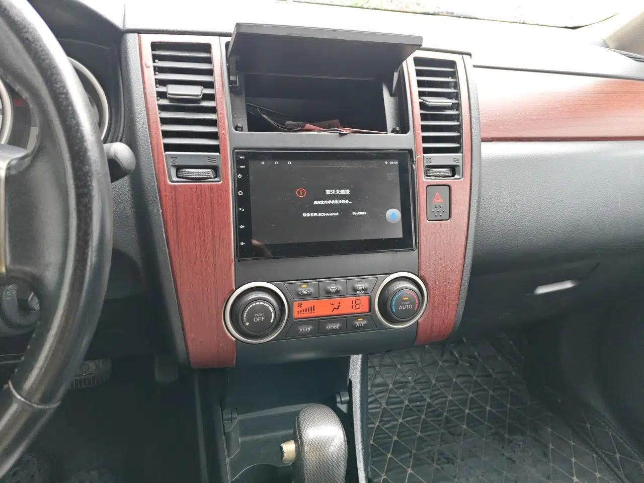 Nissan Tiida 2008 1.6L Automatic Smart Version — миниатюра 13