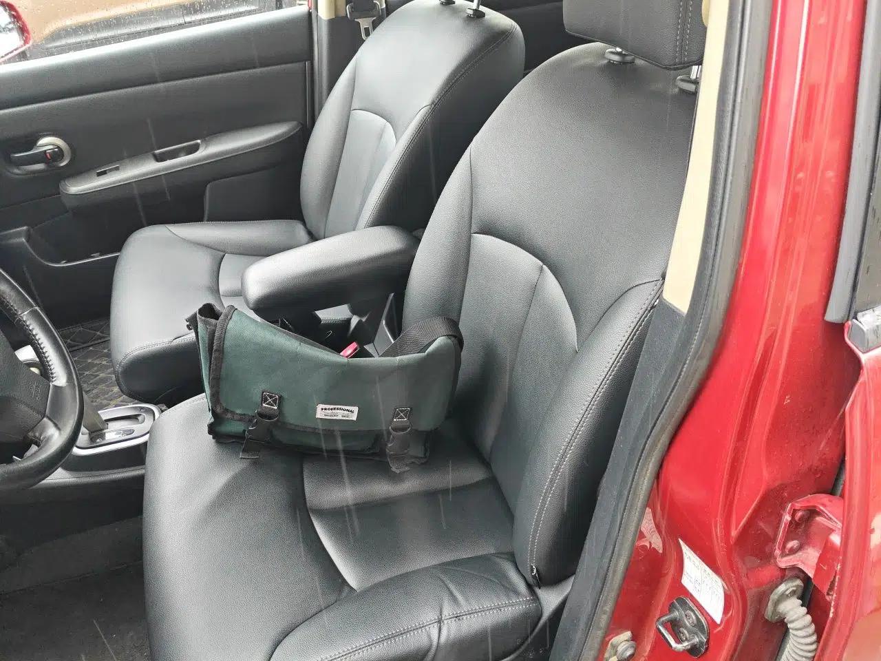 Nissan Tiida 2008 1.6L Automatic Smart Version — миниатюра 15