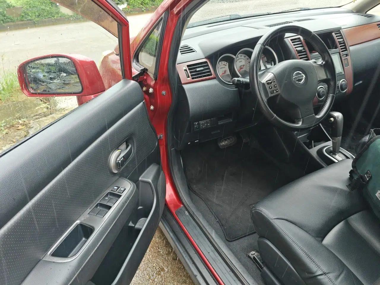 Nissan Tiida 2008 1.6L Automatic Smart Version — миниатюра 16