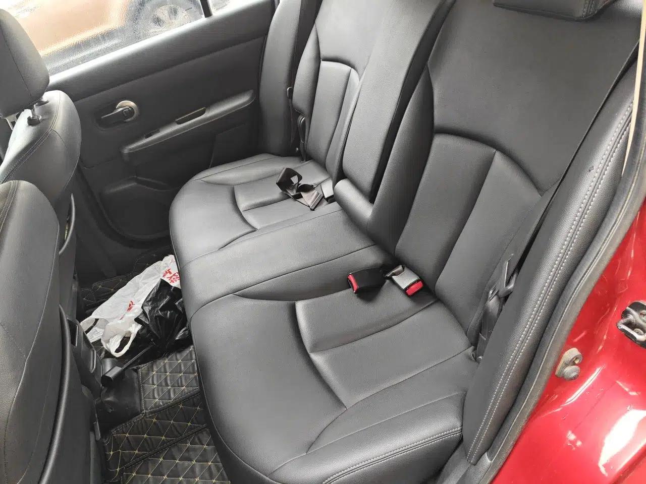 Nissan Tiida 2008 1.6L Automatic Smart Version — миниатюра 17