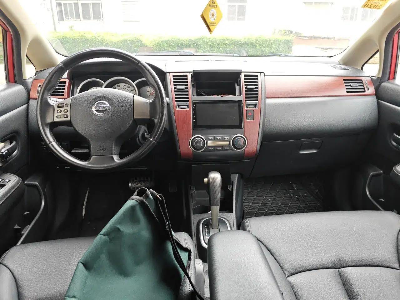 Nissan Tiida 2008 1.6L Automatic Smart Version — миниатюра 9